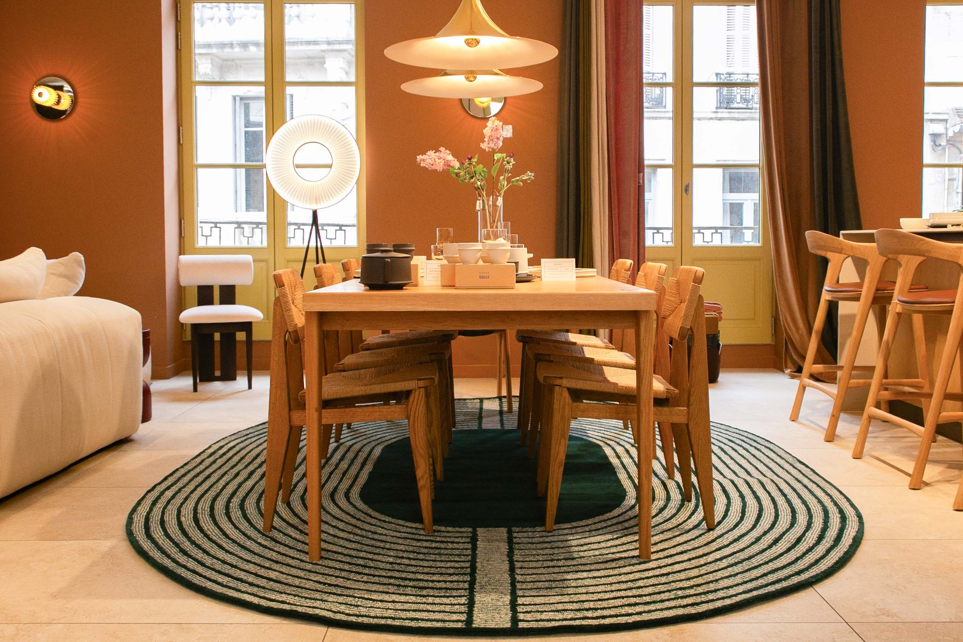 Salle à manger design — ambiance MOB Dijon
