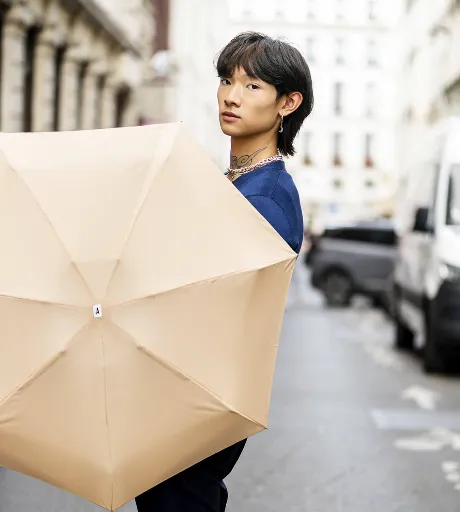 Mini-parapluie-beige-ANATOLE-Camille.webp