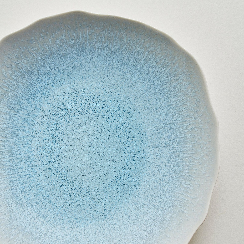 Assiette S plume atoll 22x20,5 — ambiance
