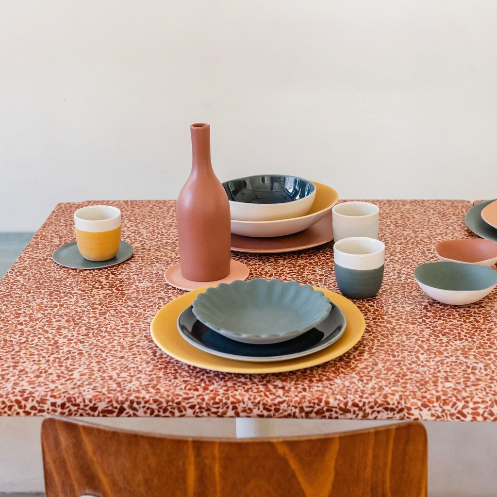 Assiette L jardin de maguelone D26,5 — ambiance