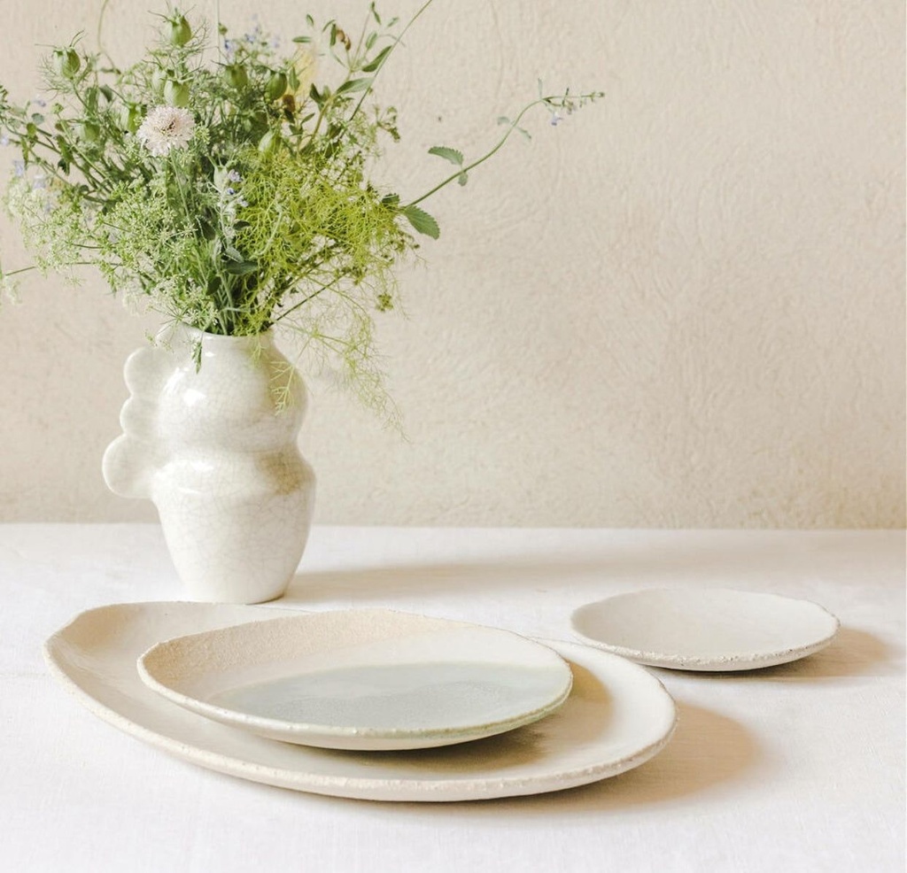 Assiette L wabi 27x30 — ambiance