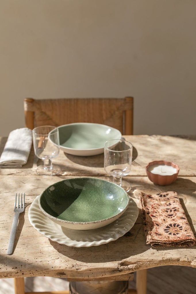 Assiette creuse L garrigue D26 — ambiance