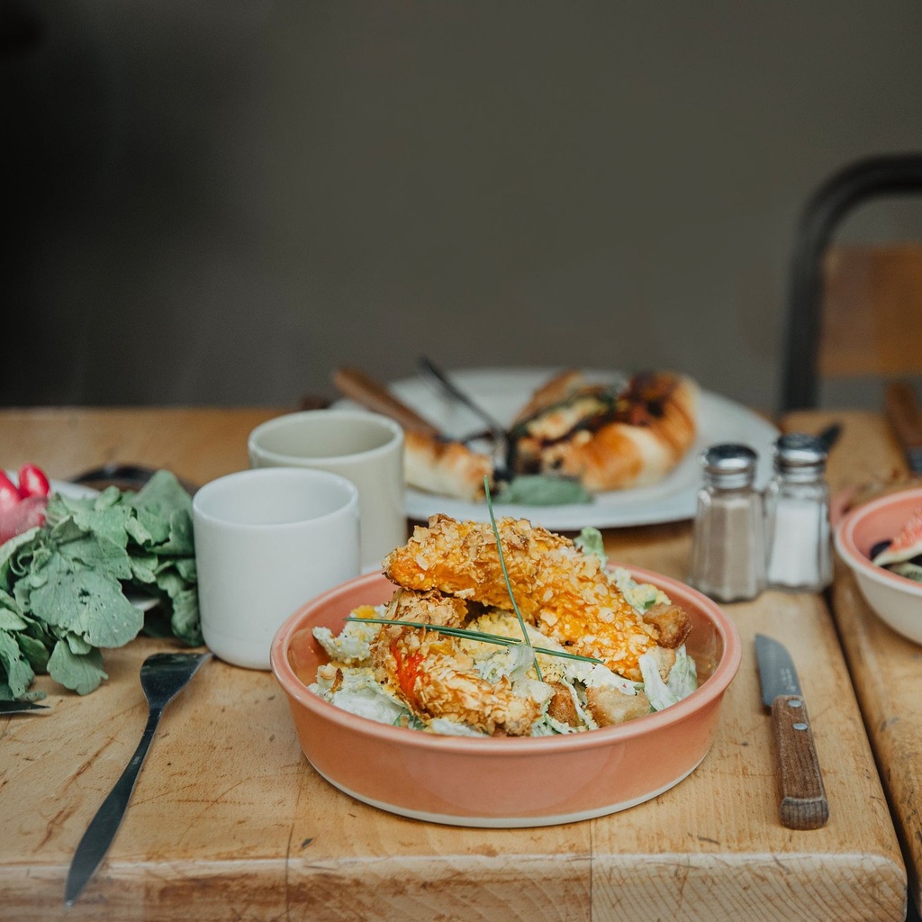 Assiette creuse cantine D19,5 — ambiance