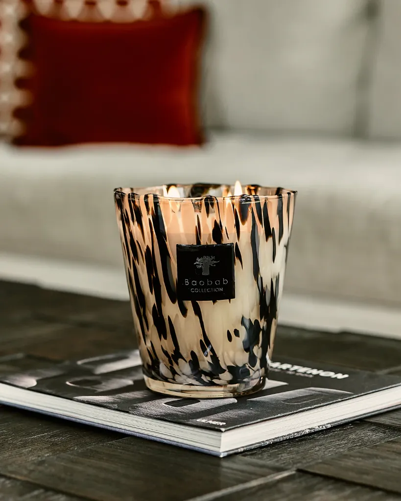 BLACK_PEARLS_1.webp