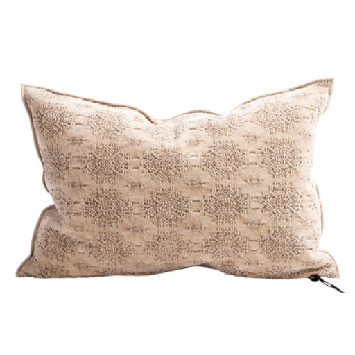 kilim nude