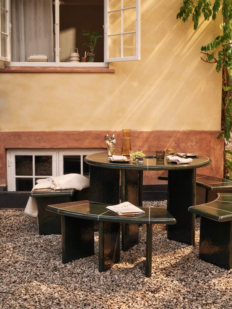 Banc incurvé Deya – vert foncé – 110 cm — vue 3
