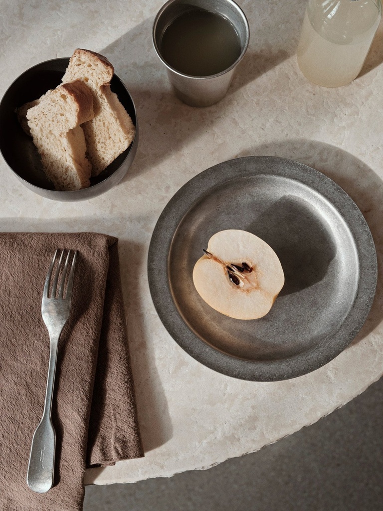 Assiette Tumbled – acier inoxydable — vue 3
