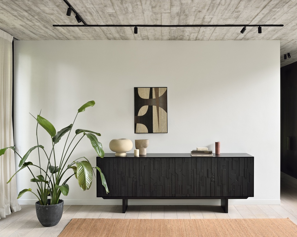 10071_Teak_Mosaic_sideboard_21707_Terracotta_Nomad_kilim_rug
