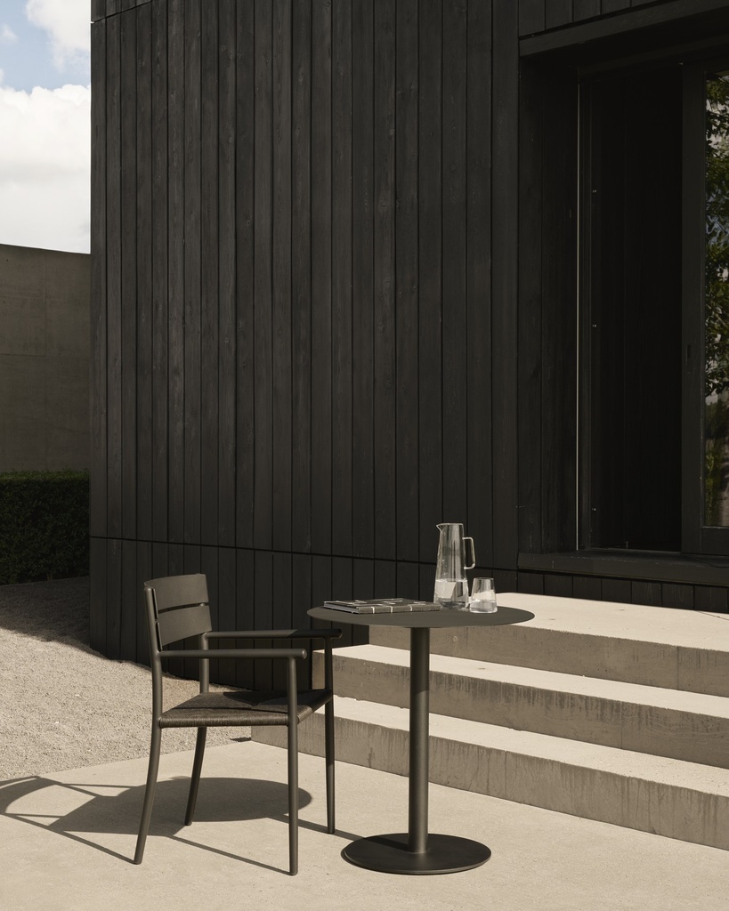 60572_Elin_outdoor_dining_chair_with_armrest_Dark_Bronze_601