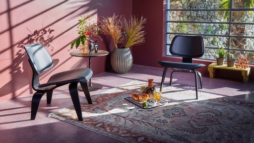 Fauteuil Plywood Group LCW — ambiance 1