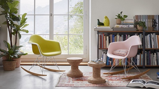 Fauteuil Eames Plastic Armchair RE RAR — ambiance 1