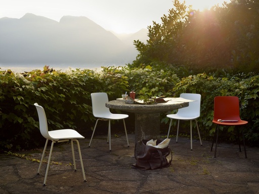 Tabouret haut HAL Ply Barstool — ambiance 1
