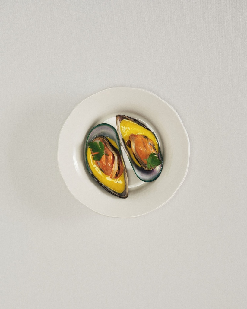 Assiette haute creuse Silhouette M – bla 2