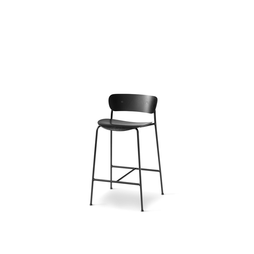 Chaise de comptoir Pavilion AV7 – noyer, structure noire & détail laiton