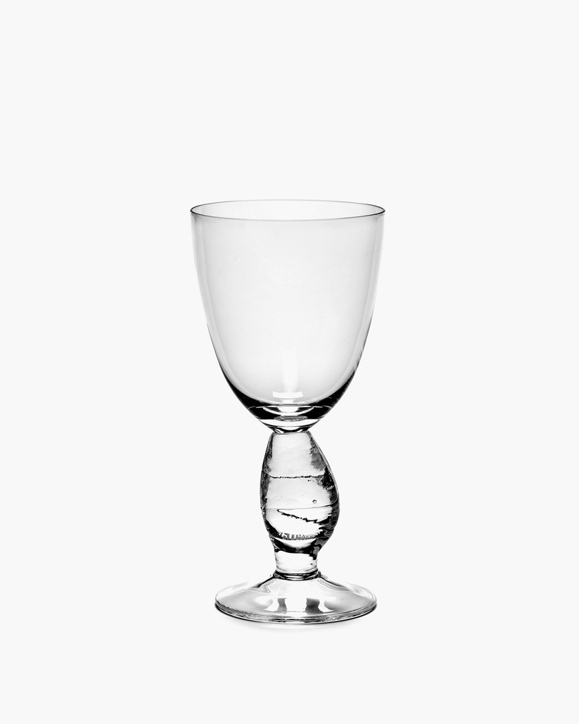 Verre à vin rouge out of lines
