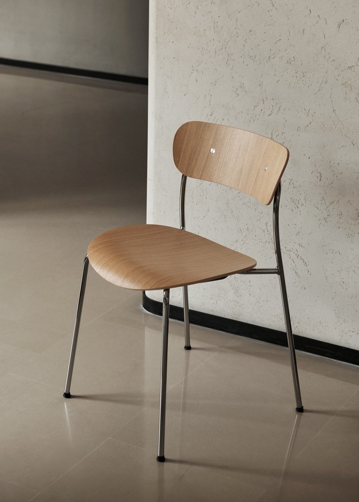 Chaise Pavilion AV1 – chêne & piètement chromé