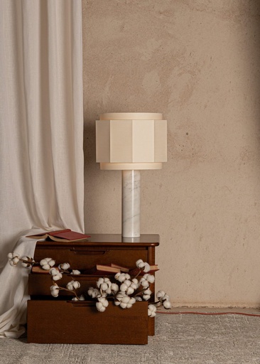 Lampe à poser Pipo Okla – abat-jour à facettes – H 60 cm