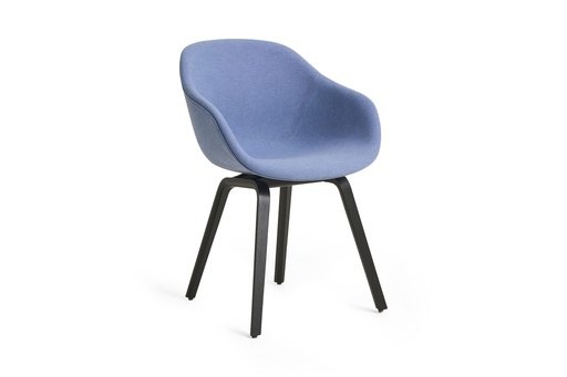 Fauteuil de table About a Chair AAC 223 – entièrement tapissée